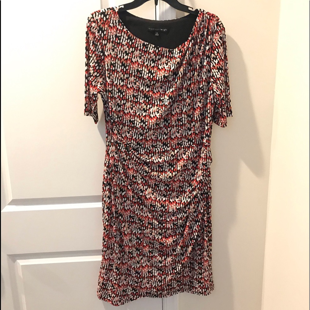 Elbow sleeve dress size 14, tan/orange/black